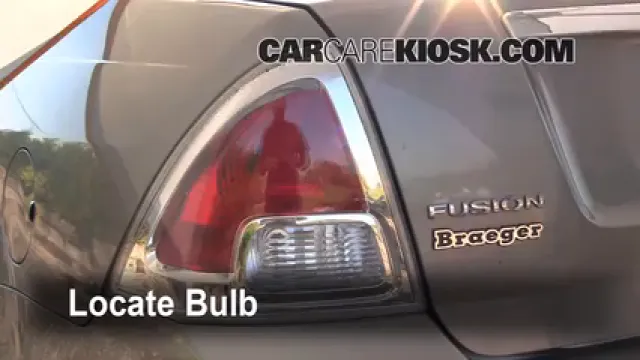 2006 Ford Fusion SE 3.0L V6 Luces Luz de reversa (reemplazar foco)